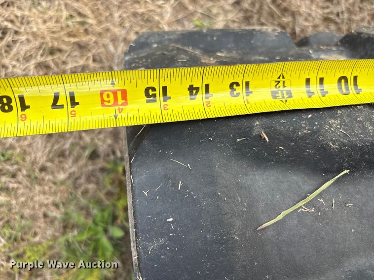 image for item EF1046 2022 John Deere 60G mini excavator