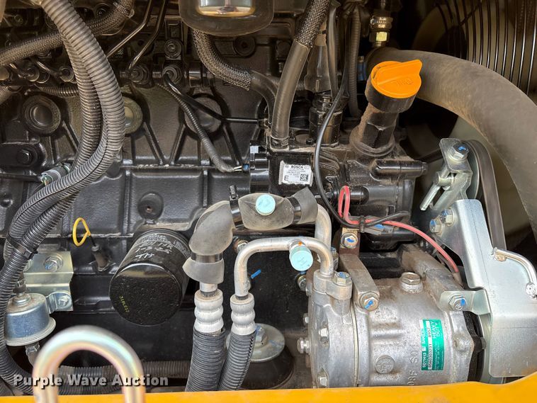 image for item EF1046 2022 John Deere 60G mini excavator