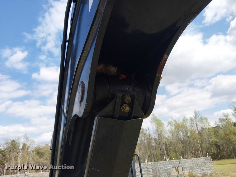 image for item EF1047 2020 John Deere 60G mini excavator