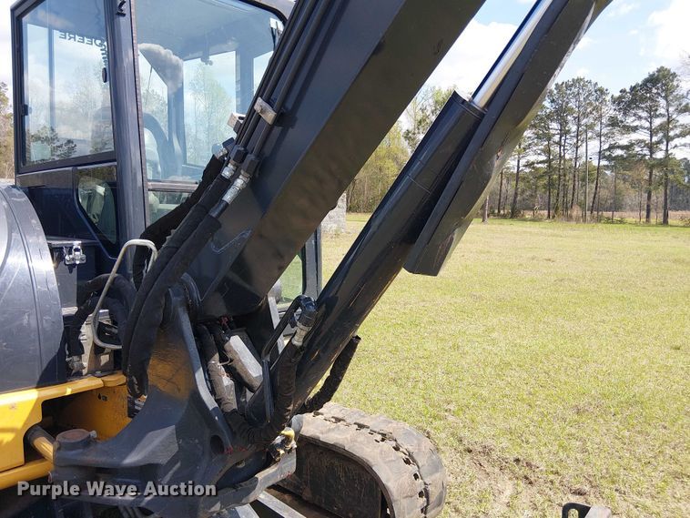 image for item EF1047 2020 John Deere 60G mini excavator