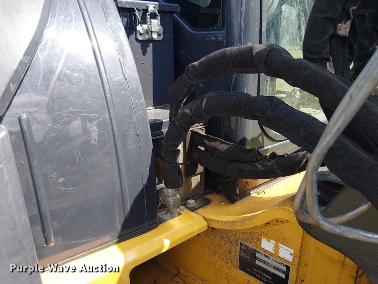 image for item EF1047 2020 John Deere 60G mini excavator