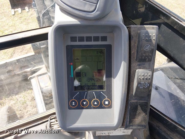 image for item EF1047 2020 John Deere 60G mini excavator