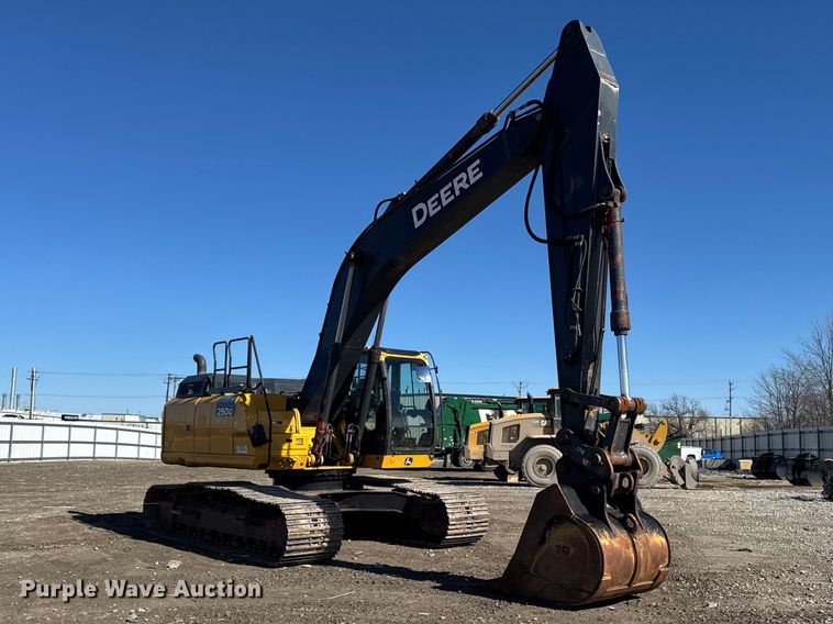 image for item EF6073 2014 John Deere 250G LC excavator