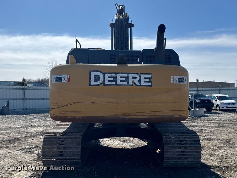 image for item EF6073 2014 John Deere 250G LC excavator
