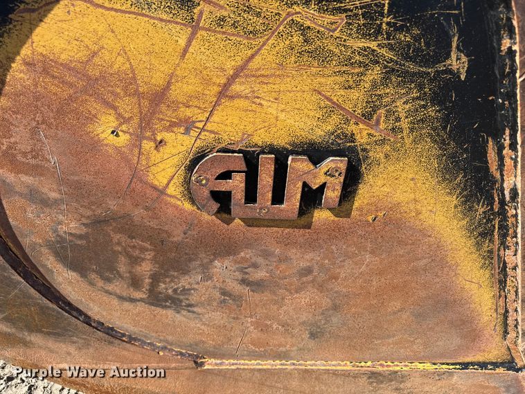 image for item EF6073 2014 John Deere 250G LC excavator