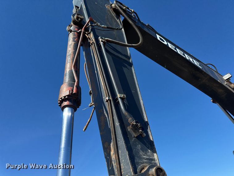 image for item EF6073 2014 John Deere 250G LC excavator