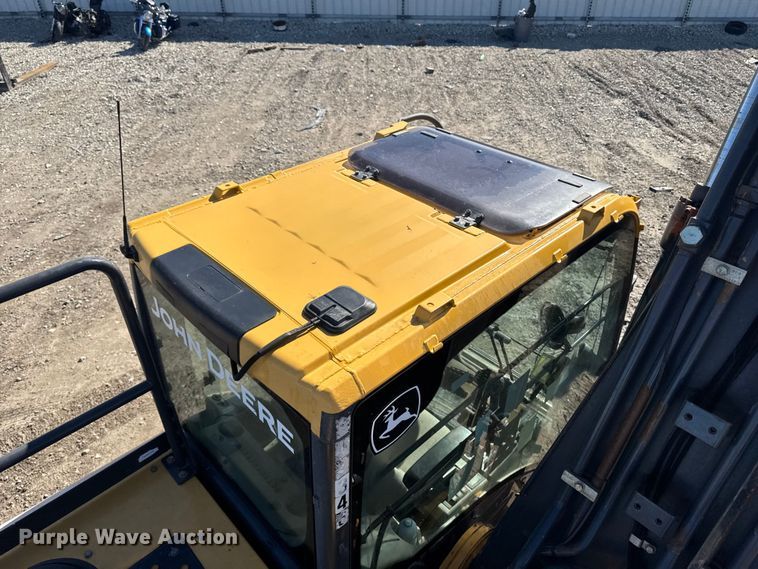 image for item EF6073 2014 John Deere 250G LC excavator