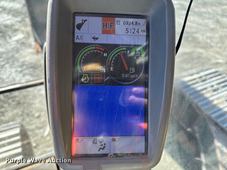 image for item EF6073 2014 John Deere 250G LC excavator