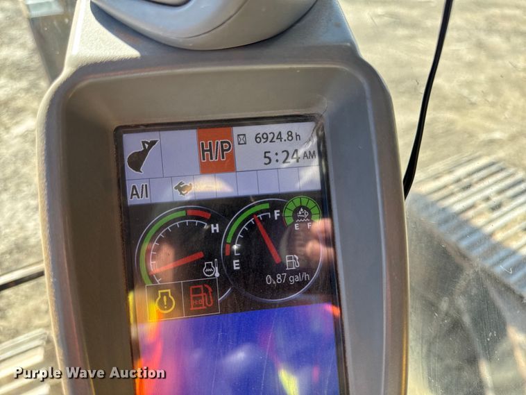 image for item EF6073 2014 John Deere 250G LC excavator