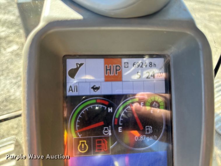 image for item EF6073 2014 John Deere 250G LC excavator