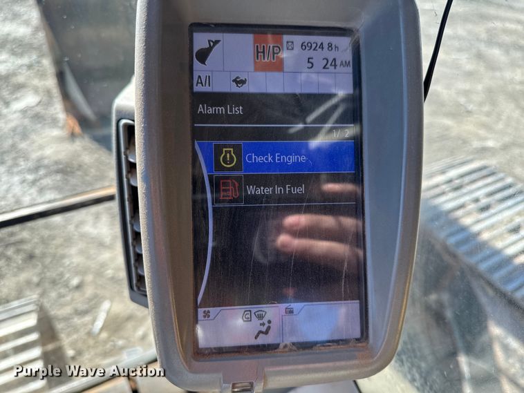 image for item EF6073 2014 John Deere 250G LC excavator