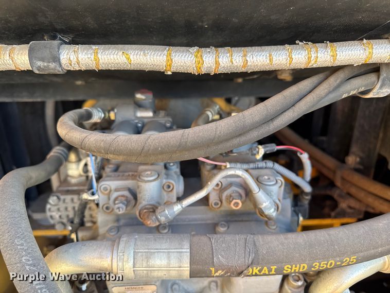 image for item EF6073 2014 John Deere 250G LC excavator