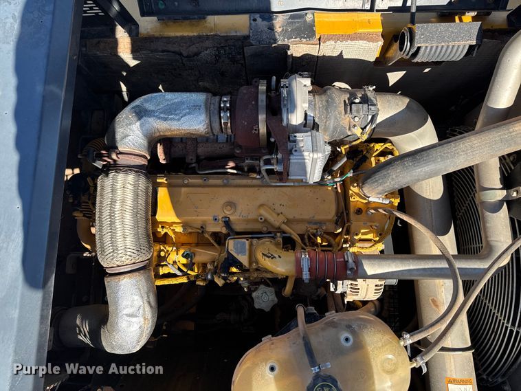 image for item EF6073 2014 John Deere 250G LC excavator