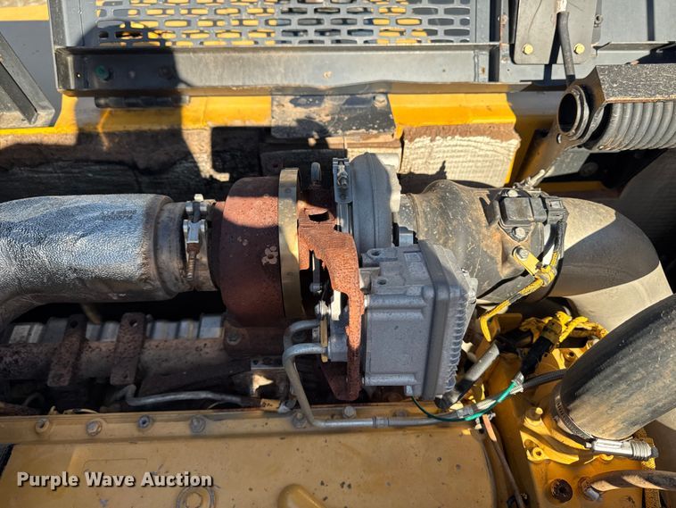 image for item EF6073 2014 John Deere 250G LC excavator