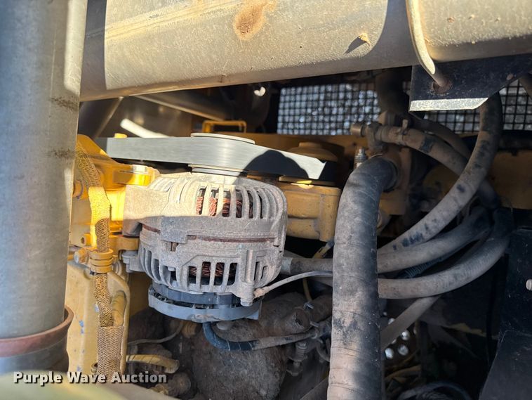 image for item EF6073 2014 John Deere 250G LC excavator