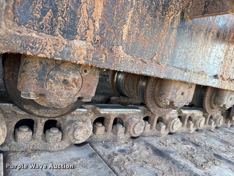 image for item EF6073 2014 John Deere 250G LC excavator