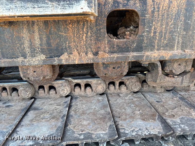 image for item EF6073 2014 John Deere 250G LC excavator