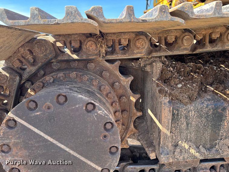 image for item EF6073 2014 John Deere 250G LC excavator