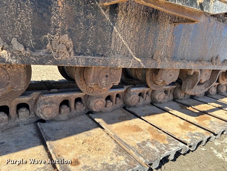 image for item EF6073 2014 John Deere 250G LC excavator