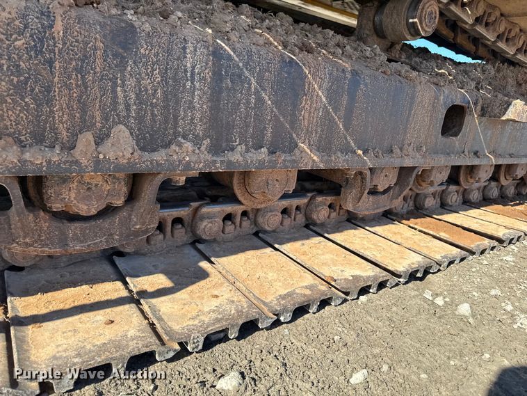 image for item EF6073 2014 John Deere 250G LC excavator