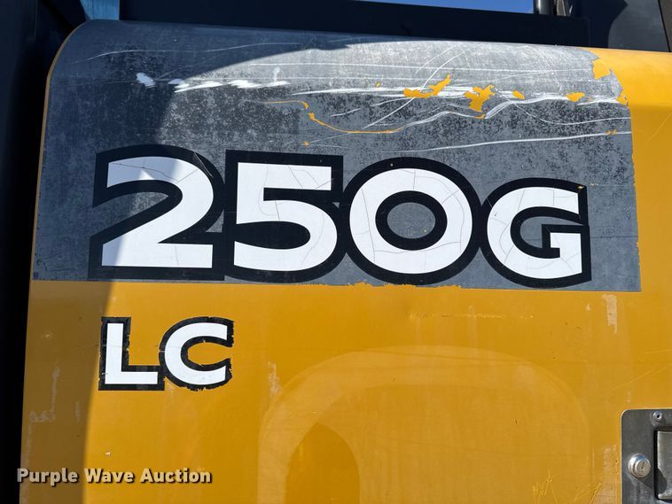 image for item EF6073 2014 John Deere 250G LC excavator