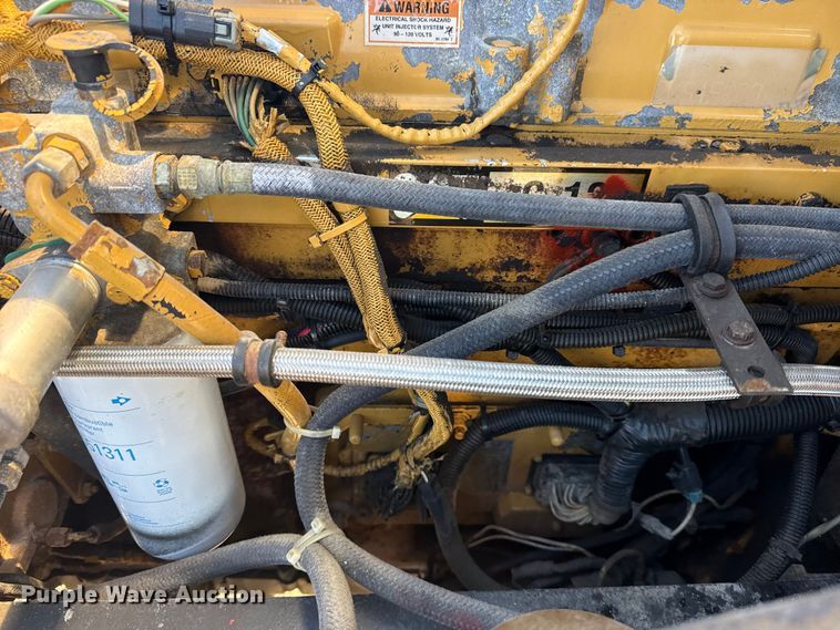 image for item EG2061 2000 Freightliner Classic dump truck