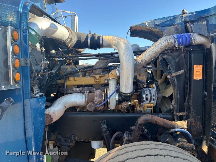 image for item EG2061 2000 Freightliner Classic dump truck