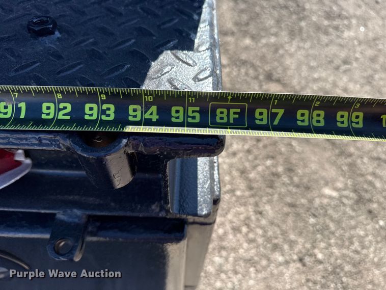 image for item EG2156 2018 International 4300 flatbed truck