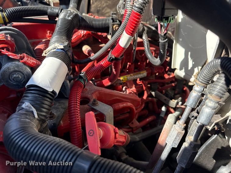 image for item EG2156 2018 International 4300 flatbed truck