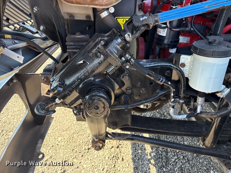 image for item EG2156 2018 International 4300 flatbed truck