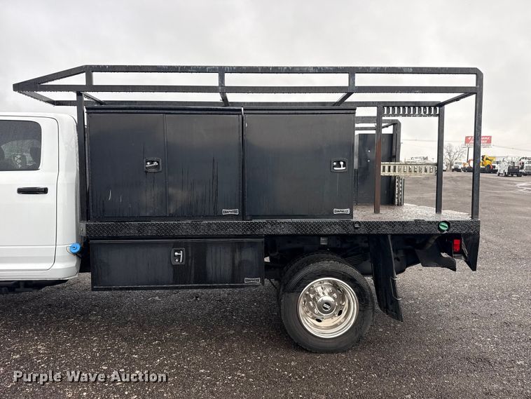 image for item EG2157 2016 RAM 4500HD Crew Cab flatbed pickup truck