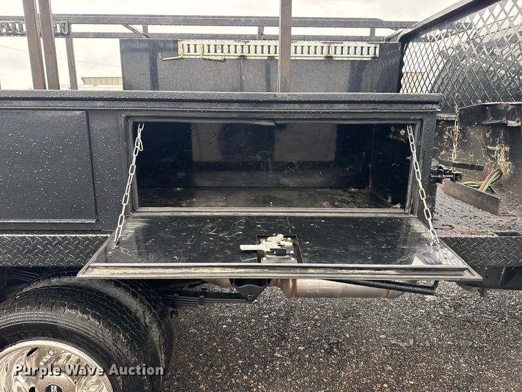 image for item EG2157 2016 RAM 4500HD Crew Cab flatbed pickup truck