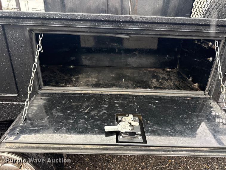 image for item EG2157 2016 RAM 4500HD Crew Cab flatbed pickup truck