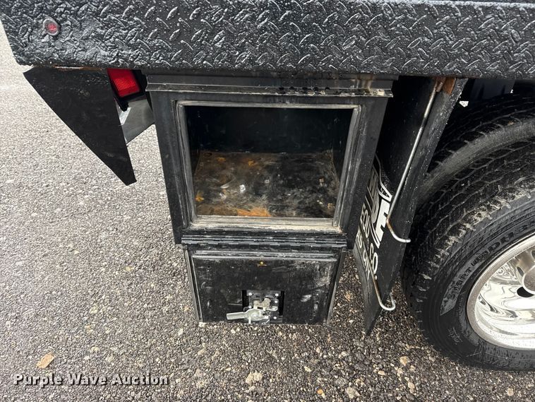 image for item EG2157 2016 RAM 4500HD Crew Cab flatbed pickup truck