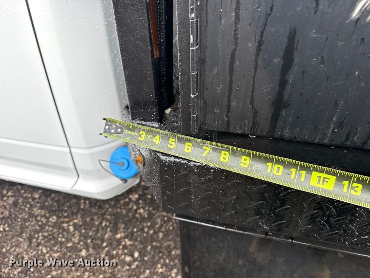 image for item EG2157 2016 RAM 4500HD Crew Cab flatbed pickup truck