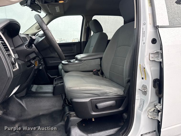 image for item EG2157 2016 RAM 4500HD Crew Cab flatbed pickup truck