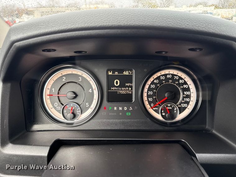 image for item EG2157 2016 RAM 4500HD Crew Cab flatbed pickup truck