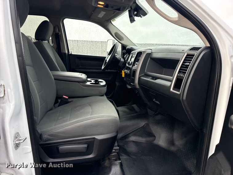 image for item EG2157 2016 RAM 4500HD Crew Cab flatbed pickup truck