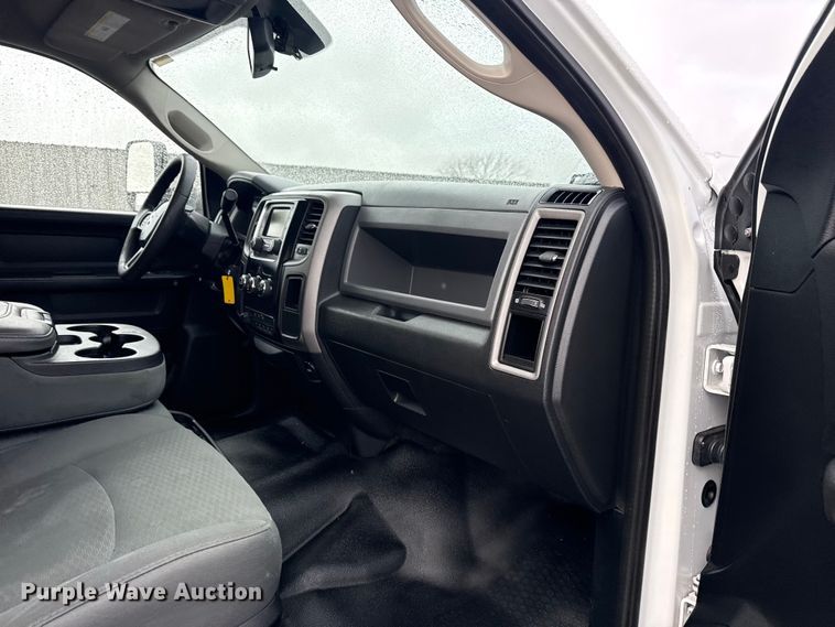 image for item EG2157 2016 RAM 4500HD Crew Cab flatbed pickup truck