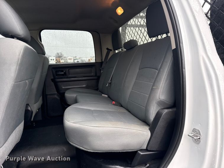 image for item EG2157 2016 RAM 4500HD Crew Cab flatbed pickup truck