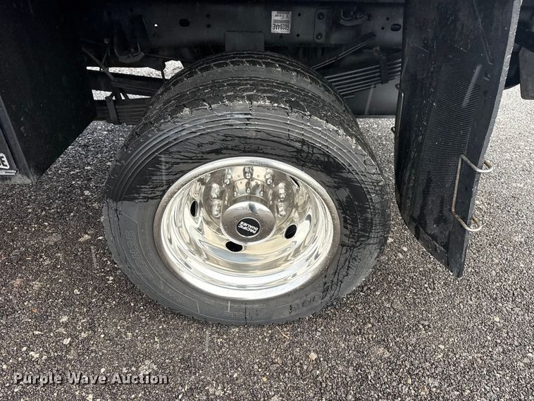 image for item EG2157 2016 RAM 4500HD Crew Cab flatbed pickup truck