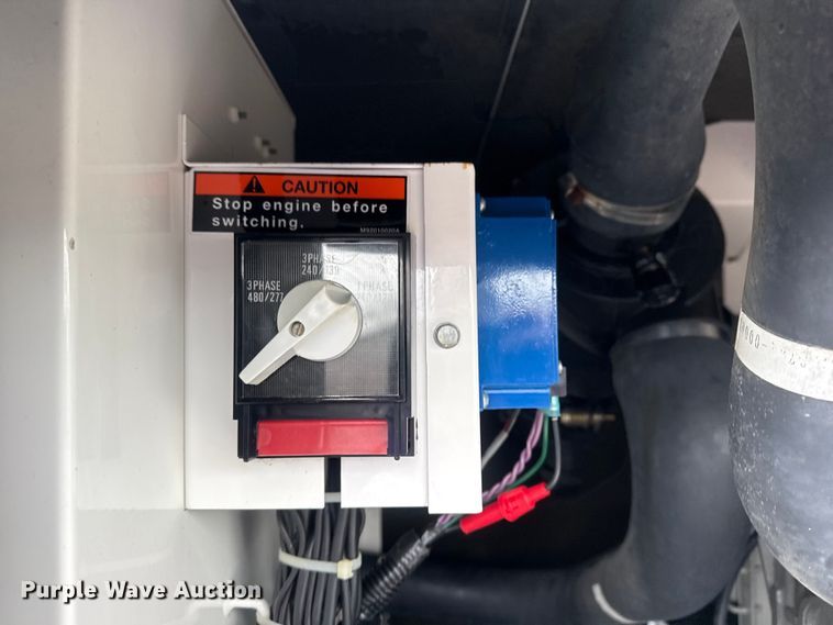 image for item EG2160 2004 Mighty Mover trailers DCA-45USI generator