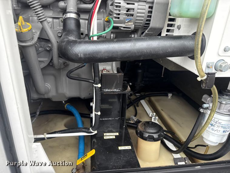 image for item EG2160 2004 Mighty Mover trailers DCA-45USI generator