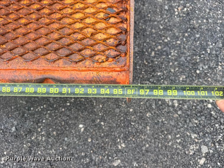 image for item EG8841 2007 Peterbilt 357 tank truck