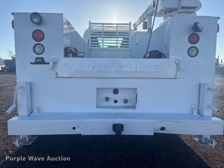 image for item EG8853 2007 Chevrolet C7500 utility / service truck