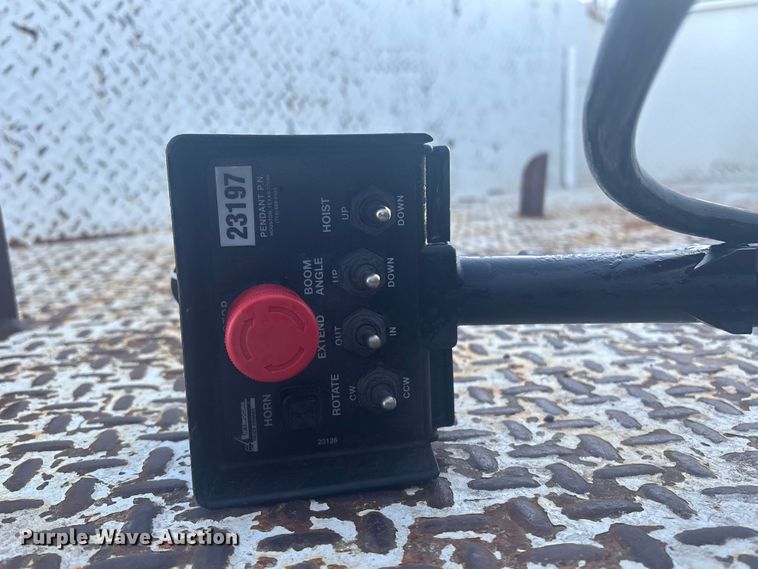 image for item EG8853 2007 Chevrolet C7500 utility / service truck