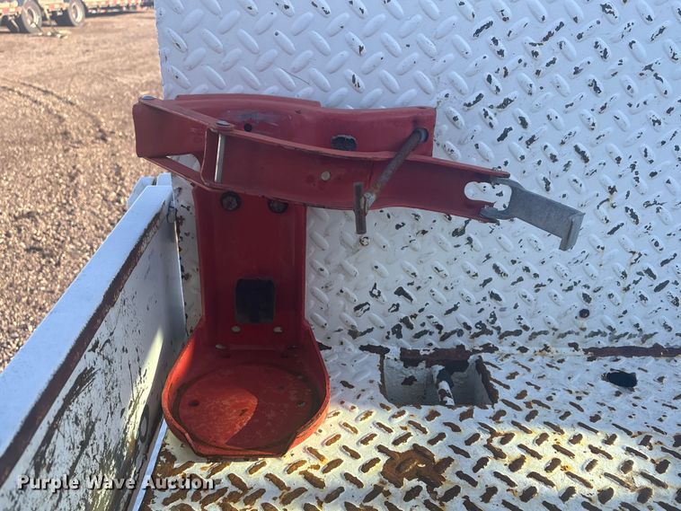 image for item EG8853 2007 Chevrolet C7500 utility / service truck