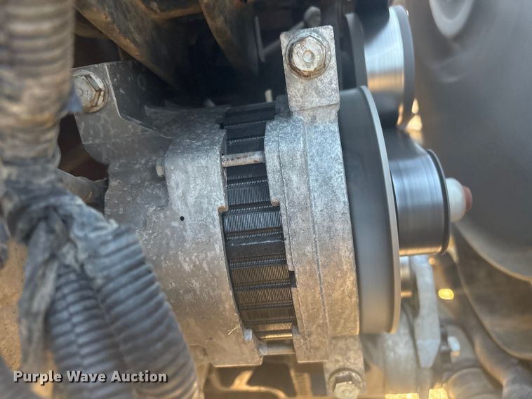 image for item EG8853 2007 Chevrolet C7500 utility / service truck