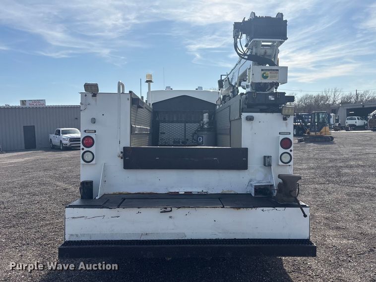 image for item EG8866 2016 Kenworth T3 Series utility / service truck