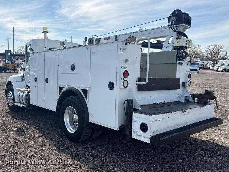 image for item EG8866 2016 Kenworth T3 Series utility / service truck